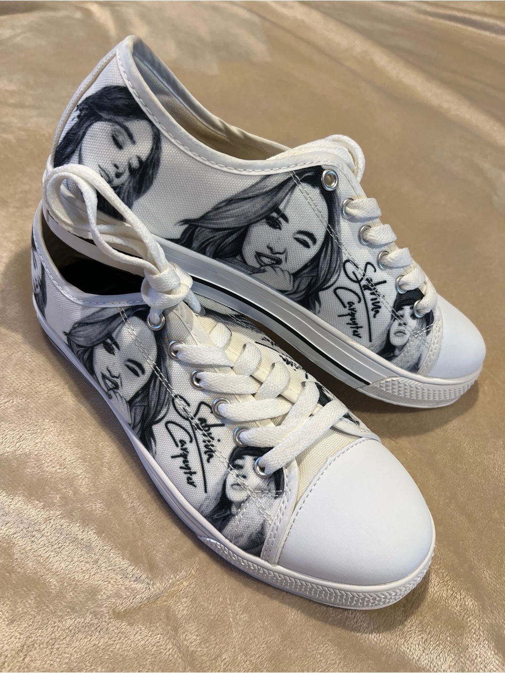 Sabrina Carpenter Custom Portrait Canvas Sneakers –Sz 7